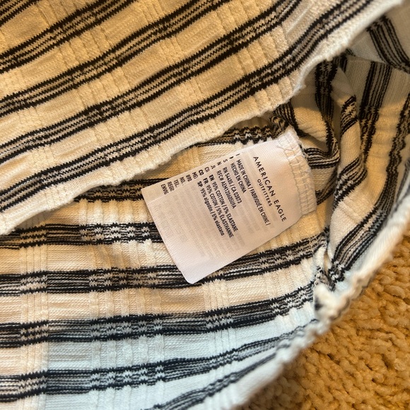 American Eagle Cropped Tank Size Large - Picture 4 of 5